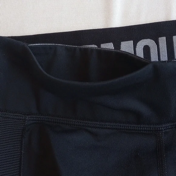 Under Armour 21" Crop Compression Leggings S Black Waist Pocket  50off3 - Picture 5 of 8